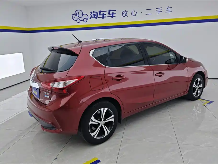 Nissan Tiida 2019