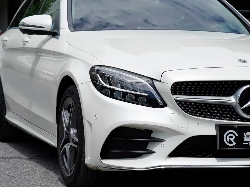 Mercedes-Benz C-Class 2021