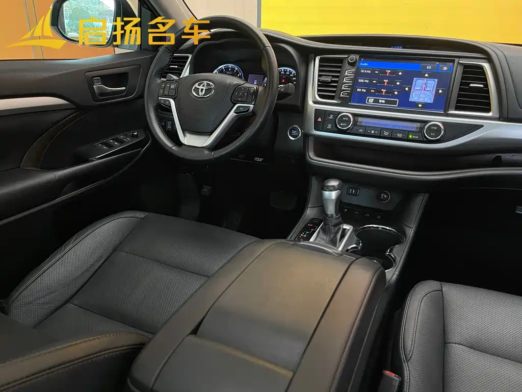 Toyota Highlander 2016 — фото 6