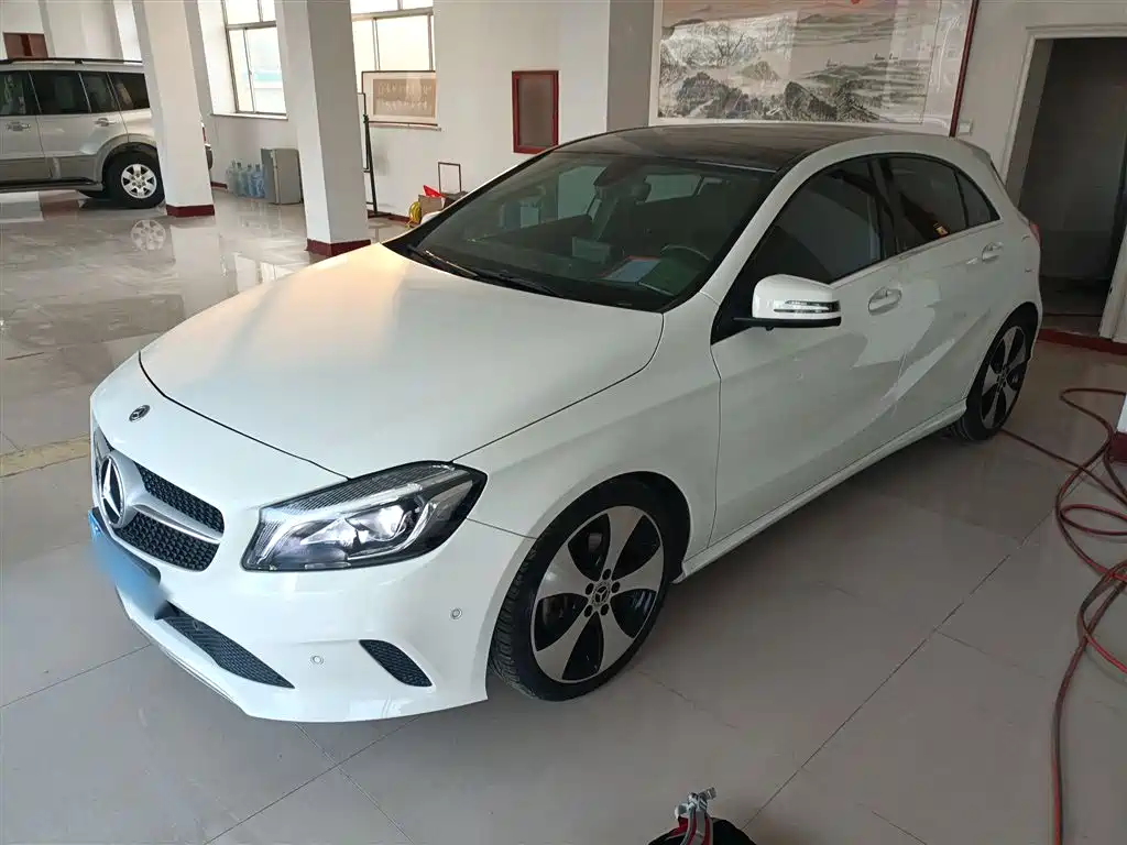Mercedes-Benz A-Class 2018 — фото 1