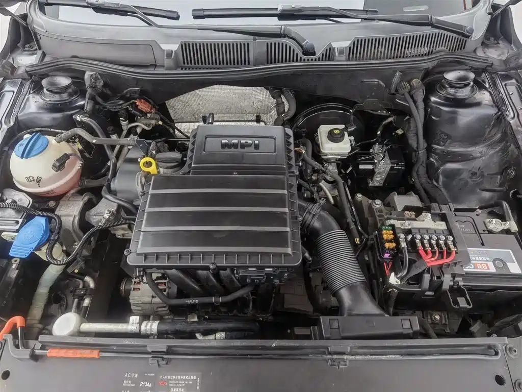 Volkswagen Lavida 2013