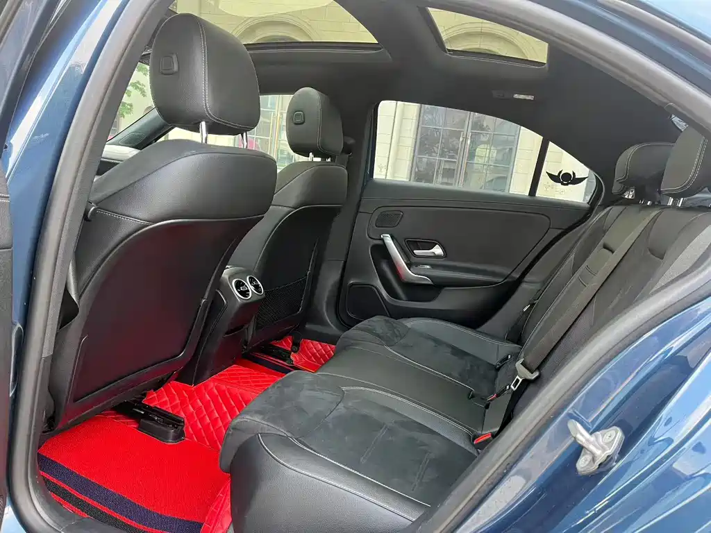 Mercedes-Benz A-Class 2019 — фото 8