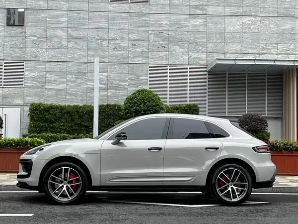 Porsche Macan 2023