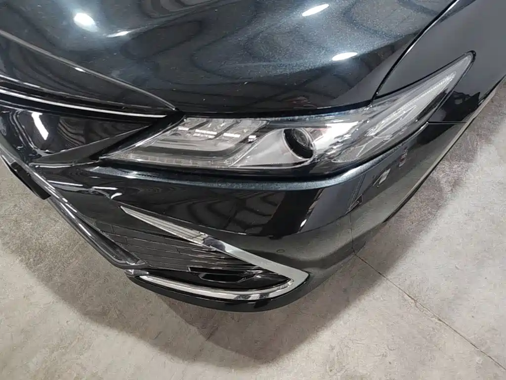 Toyota Camry 2022 — фото 18