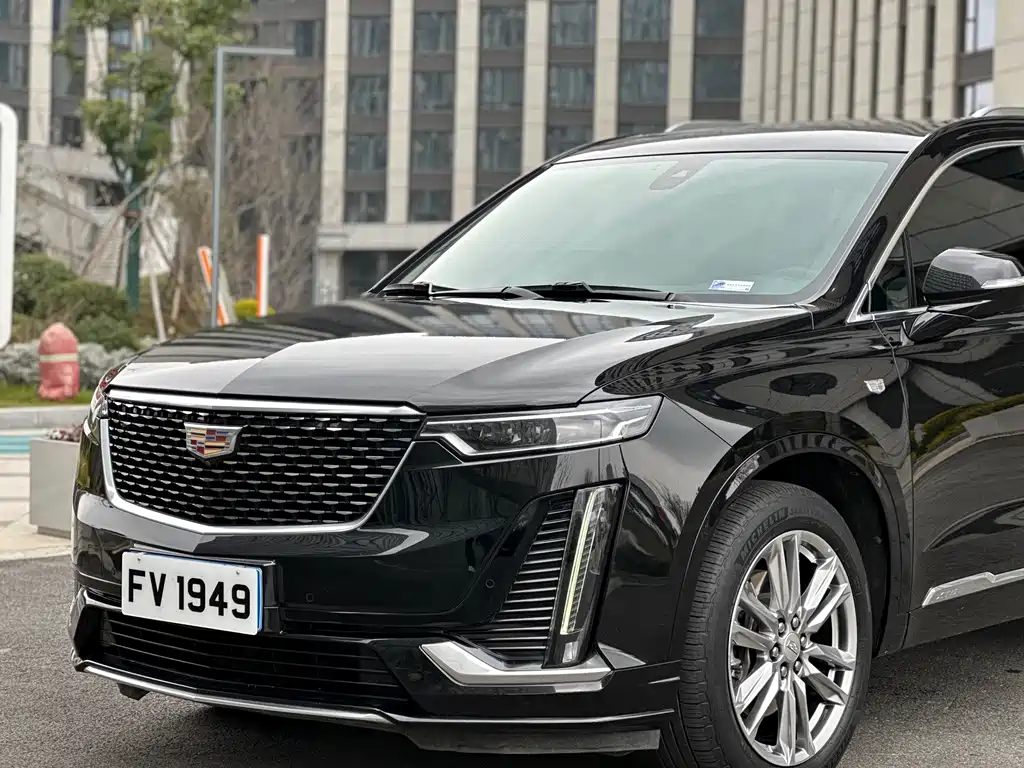 Cadillac XT6 2022 — фото 3