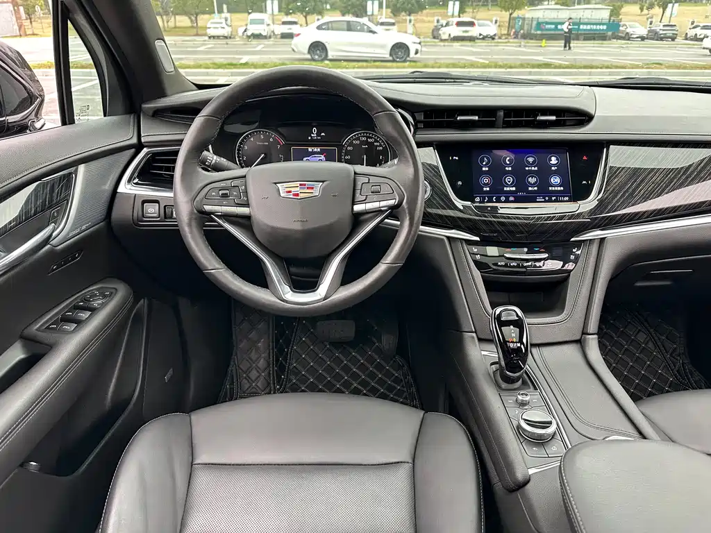 Cadillac XT6 2022 — фото 19