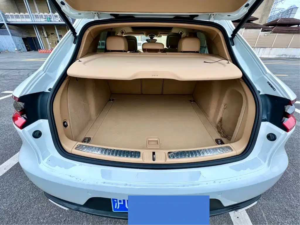 Porsche Macan 2015 — фото 17