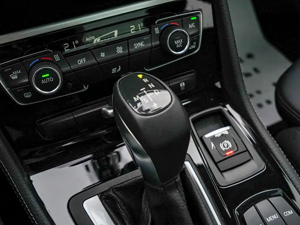 BMW 2 Series Active Tourer 2018 — фото 18
