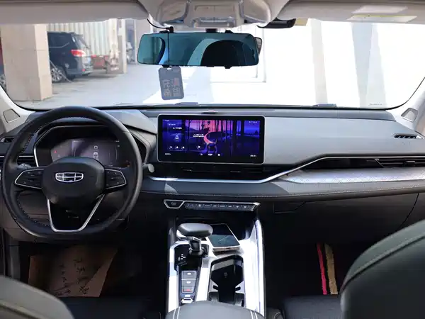 Geely Xingrui 2022