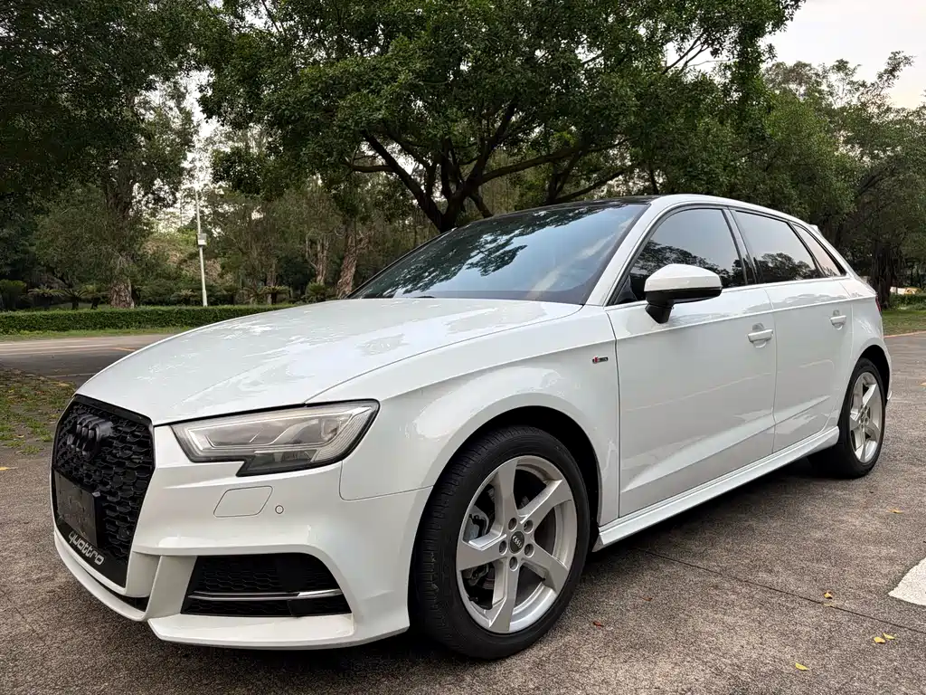 Audi A3 2019 — фото 1