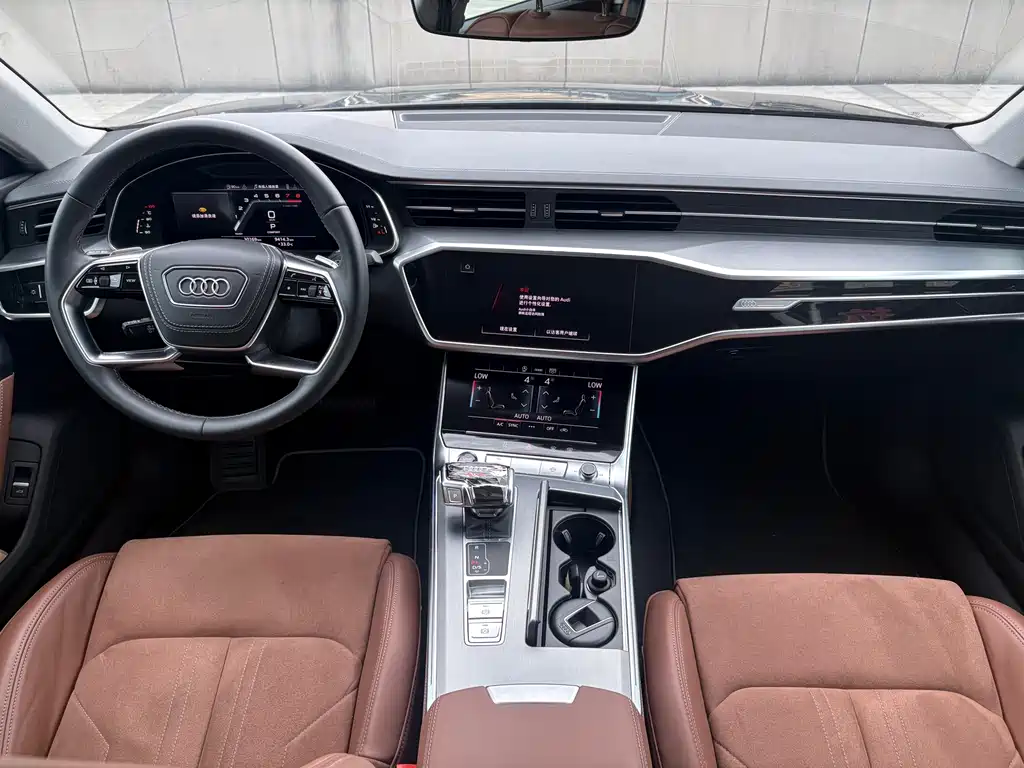Audi A7L 2024 — фото 8