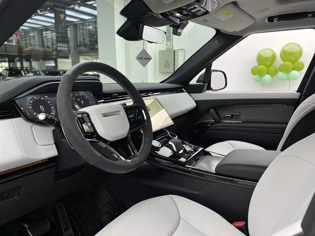 Land Rover Range Rover Sport 2023 — фото 6