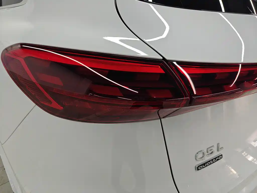 Audi Q5L 2026 — фото 18