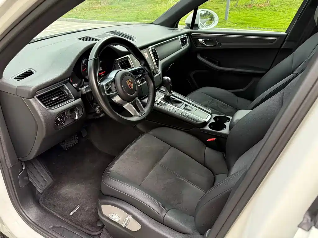 Porsche Macan 2018 — фото 4