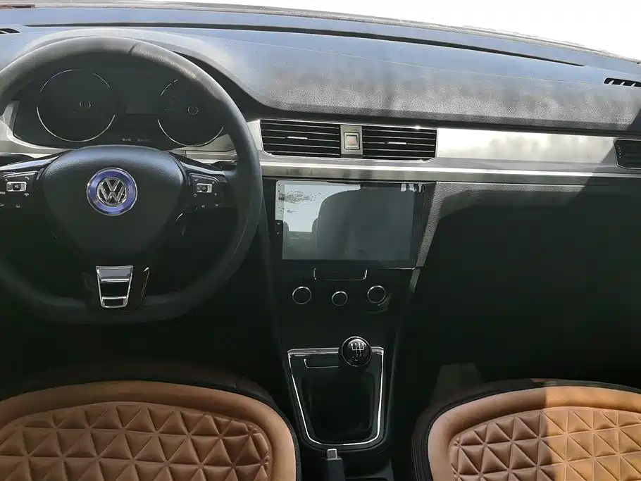 Volkswagen Bora 2019 — фото 12