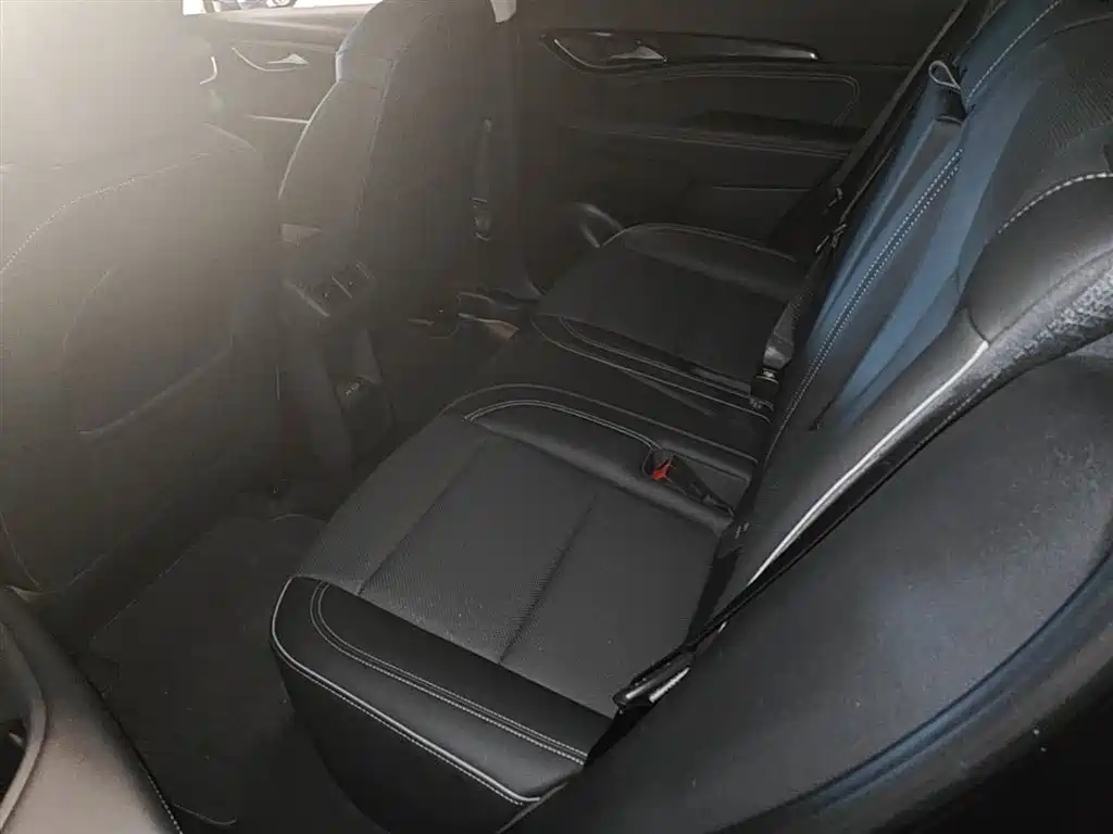 Buick Envision Plus 2023 — фото 17