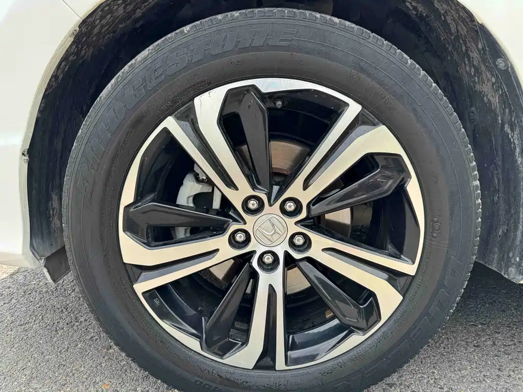 Honda UR-V 2018 — фото 16