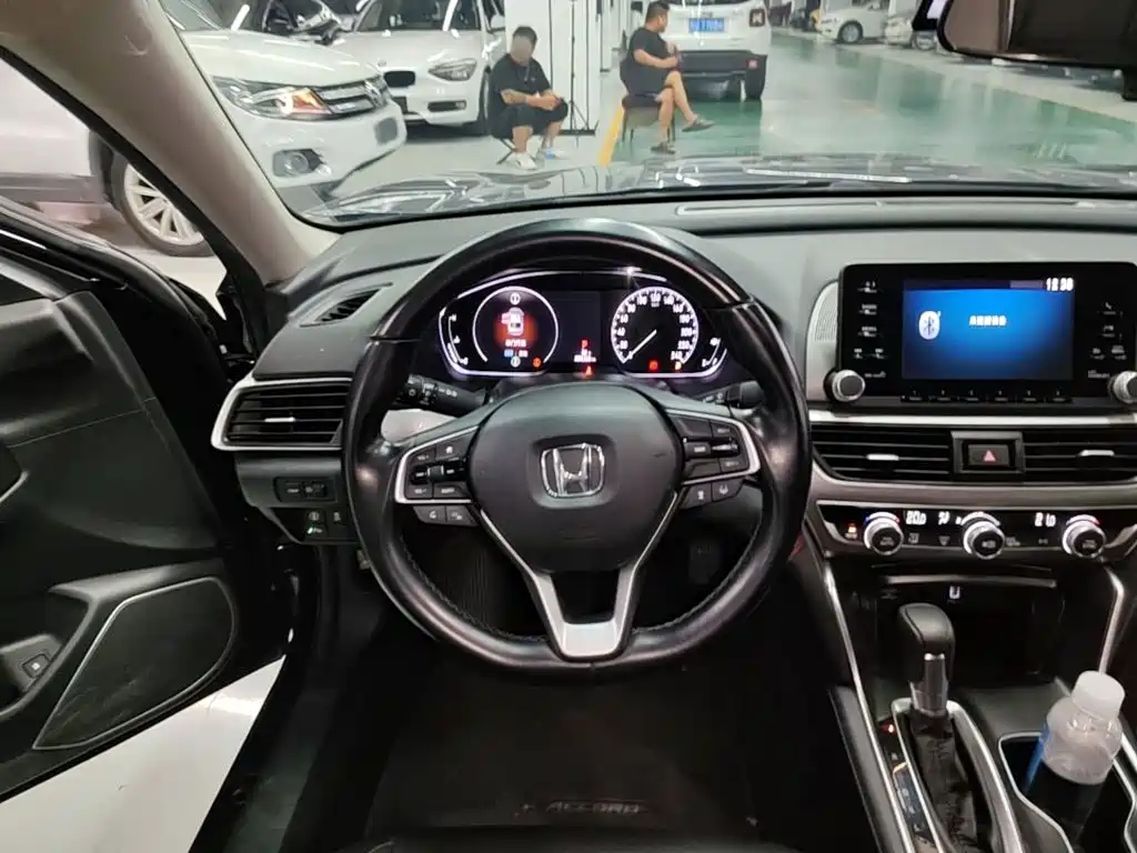 Honda Accord 2021 — фото 11