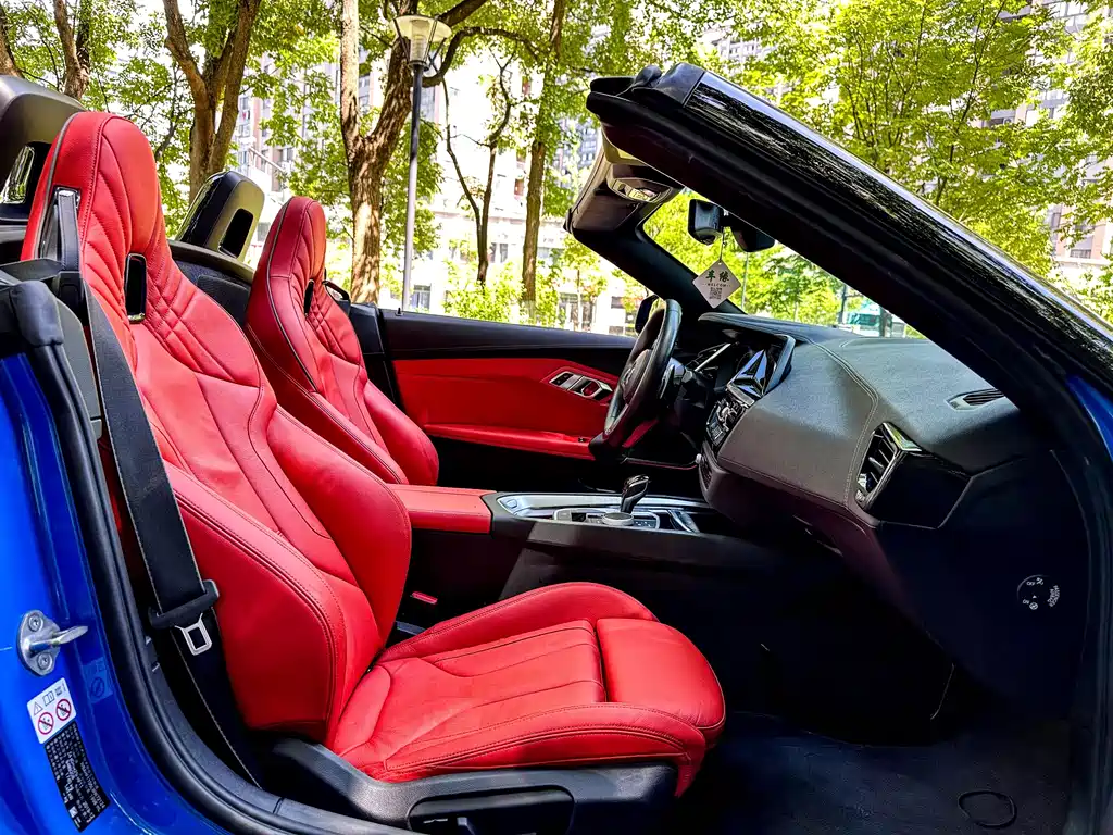 BMW Z4 2020 — фото 14
