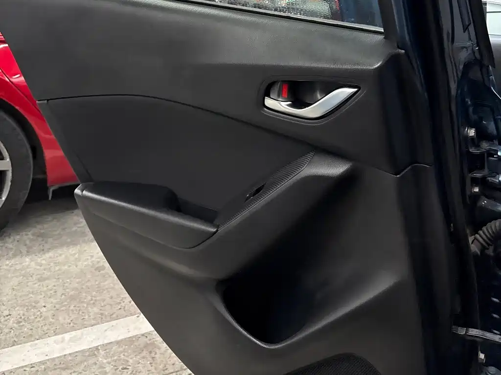 Mazda 3 Angkesela 2017 — фото 13