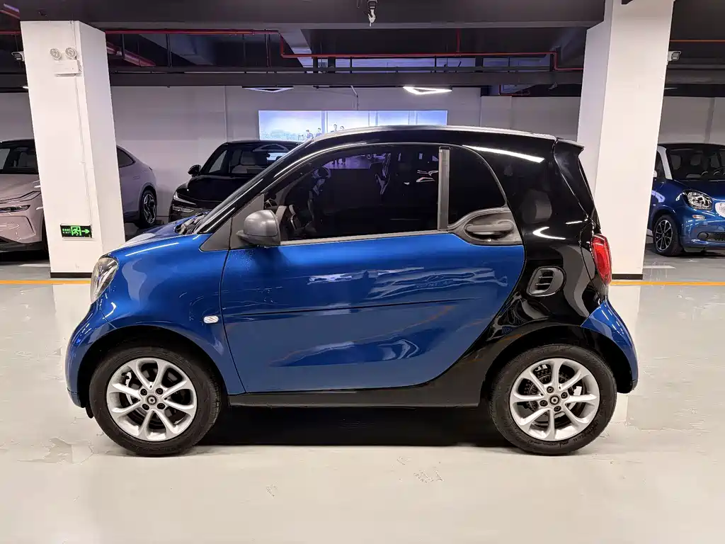 smart fortwo 2016 — фото 8