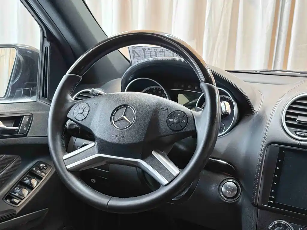 Mercedes-Benz GL-Class 2013 — фото 9