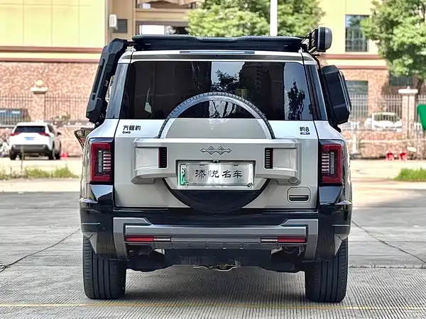 Fangchengbao Leopard 8 2025