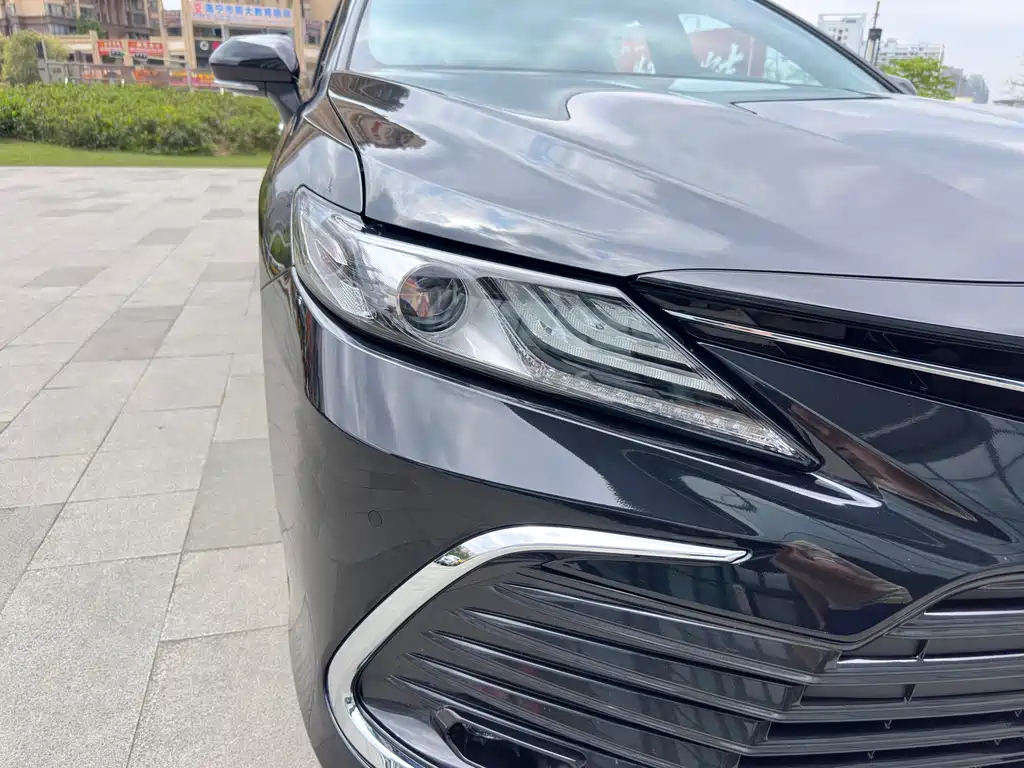 Toyota Camry 2023 — фото 26
