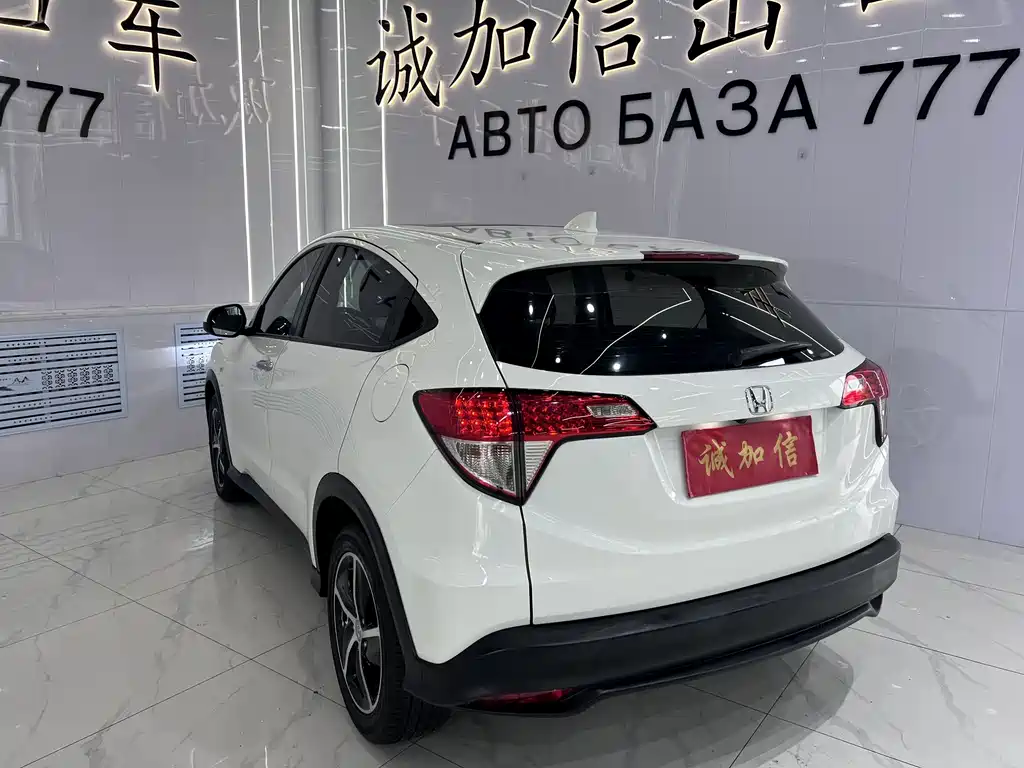 Honda Vezel 2022 — фото 6