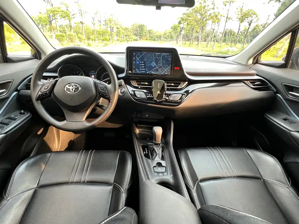 Toyota IZOA 2023 — фото 13
