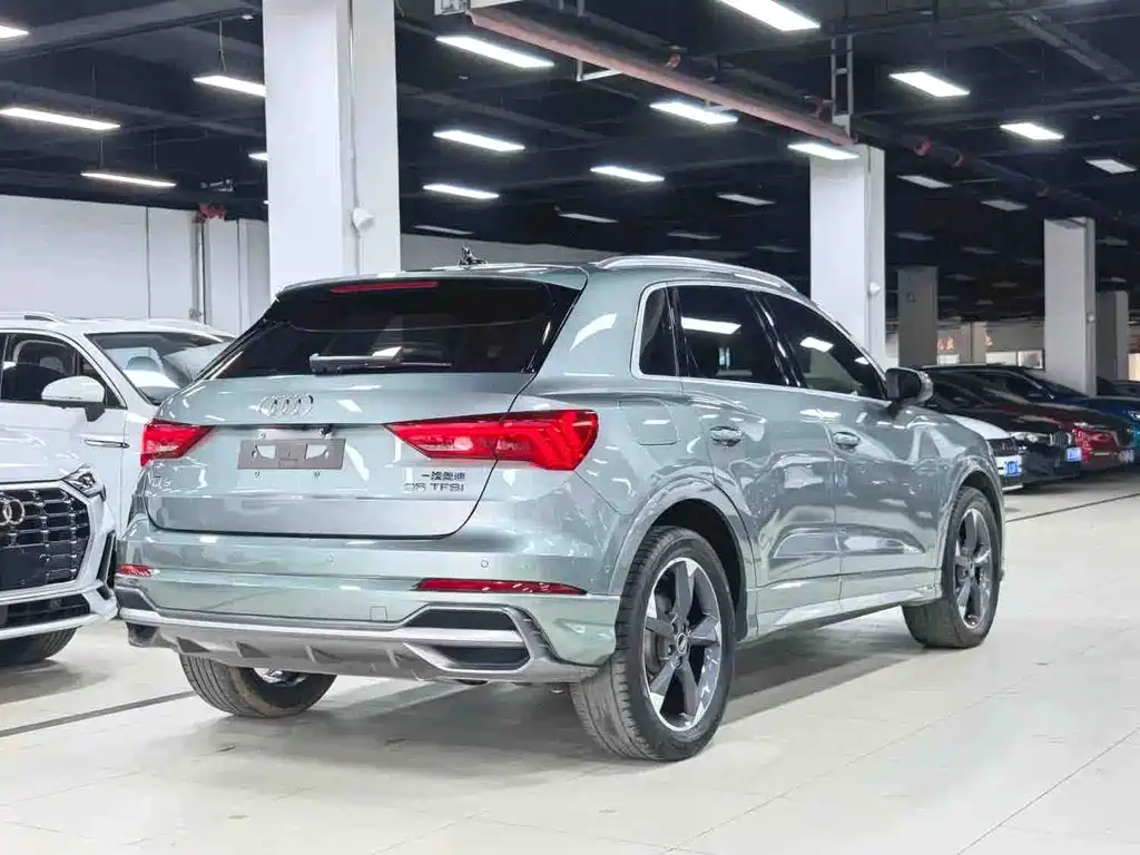 Audi Q3 2022 — фото 16