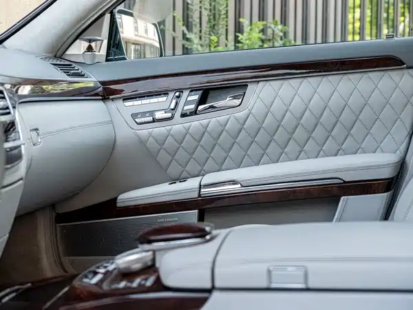 Mercedes-Benz S-Class AMG 2010