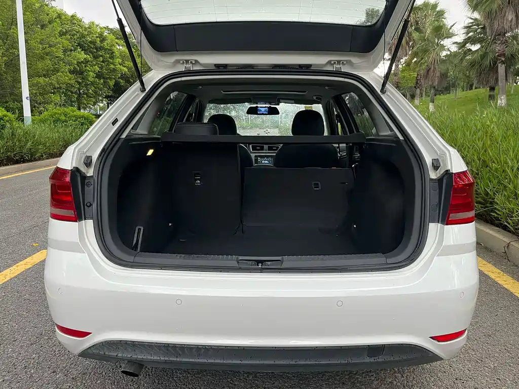 Volkswagen Gran Lavida 2016