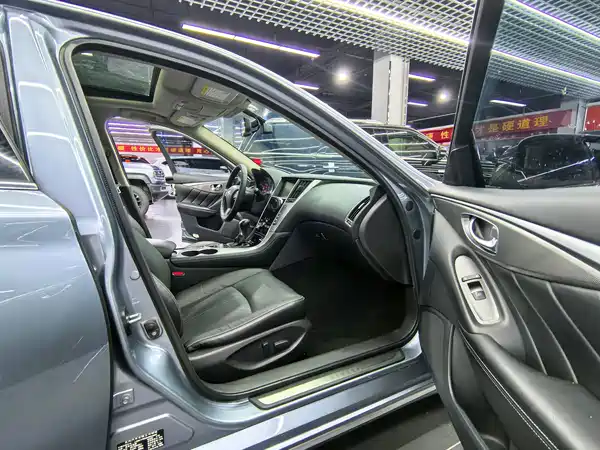 Infiniti Q50L 2016