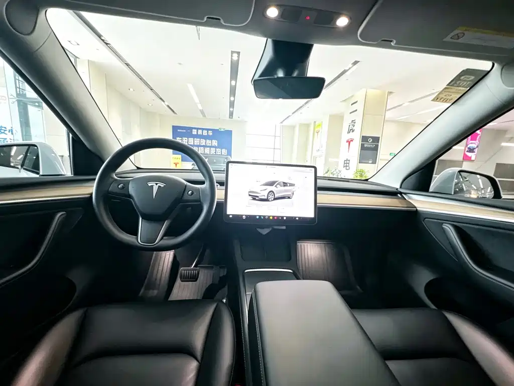 Tesla Model Y 2022 — фото 10