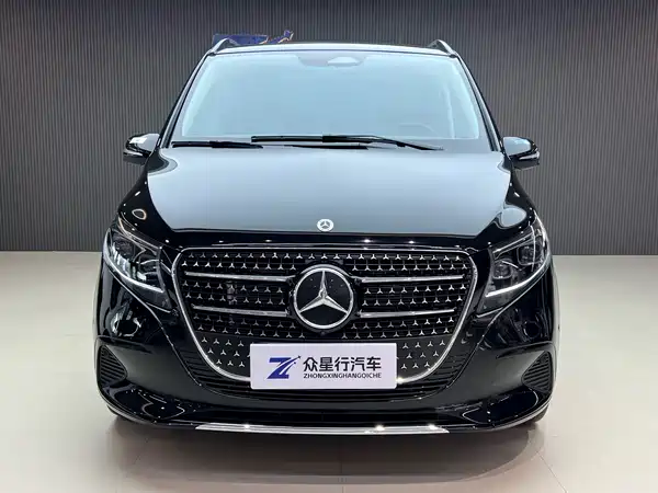 Mercedes-Benz V-Class 2024