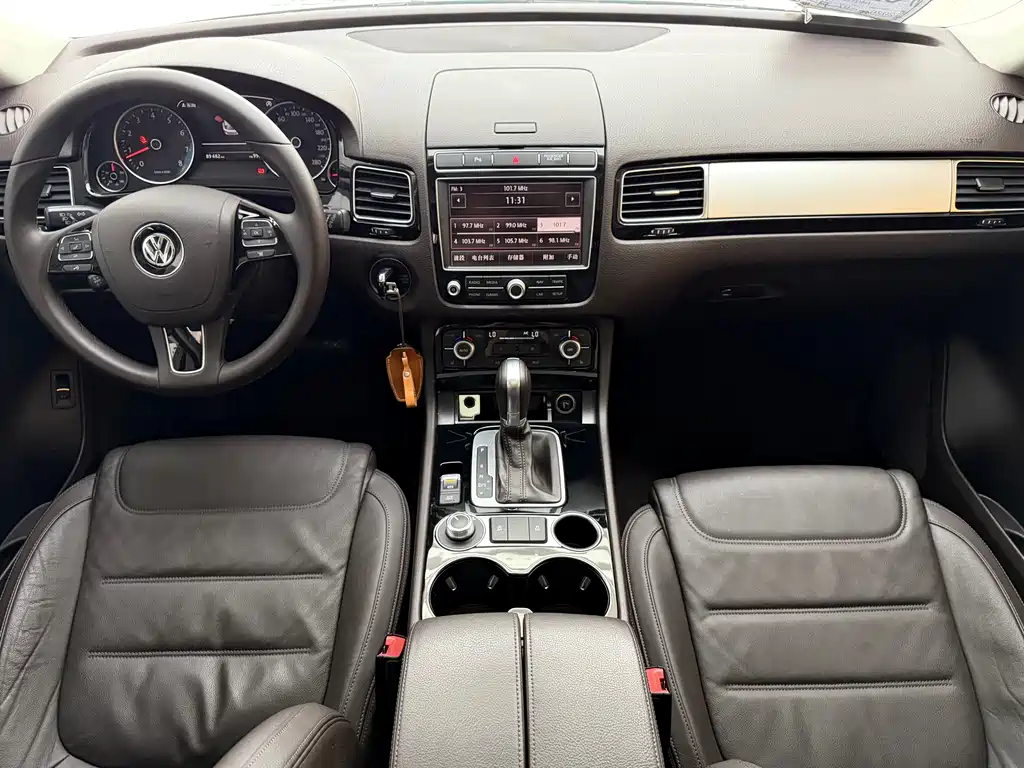 Volkswagen Touareg 2016 — фото 14