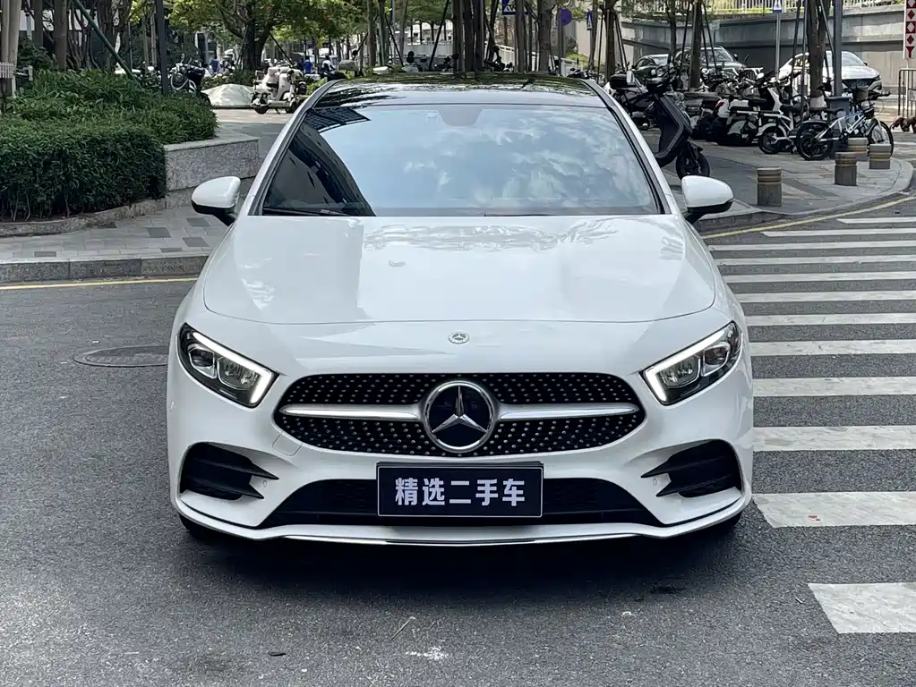 Mercedes-Benz A-Class 2022 — фото 2