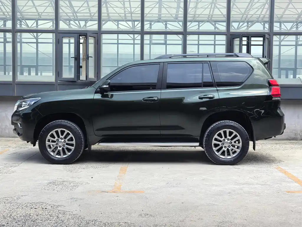 Toyota Prado 2019 — фото 3
