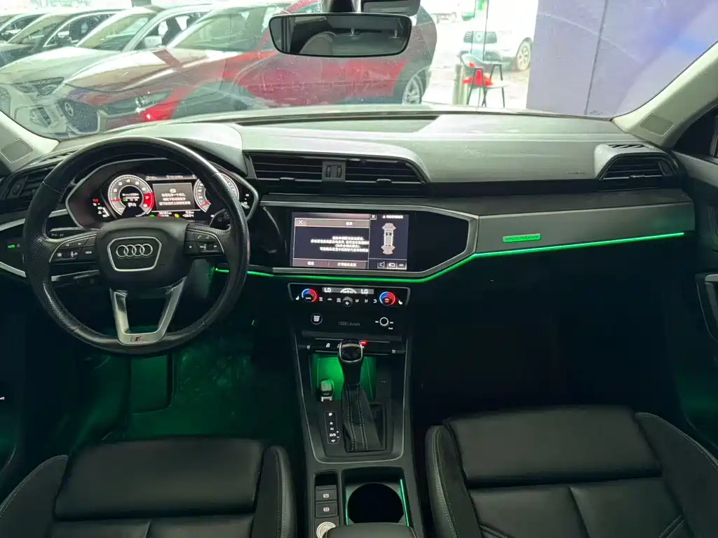Audi Q3 Sportback 2022 — фото 20