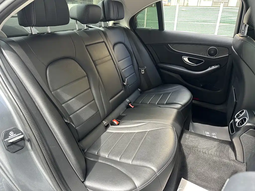 Mercedes-Benz C-Class 2020 — фото 10