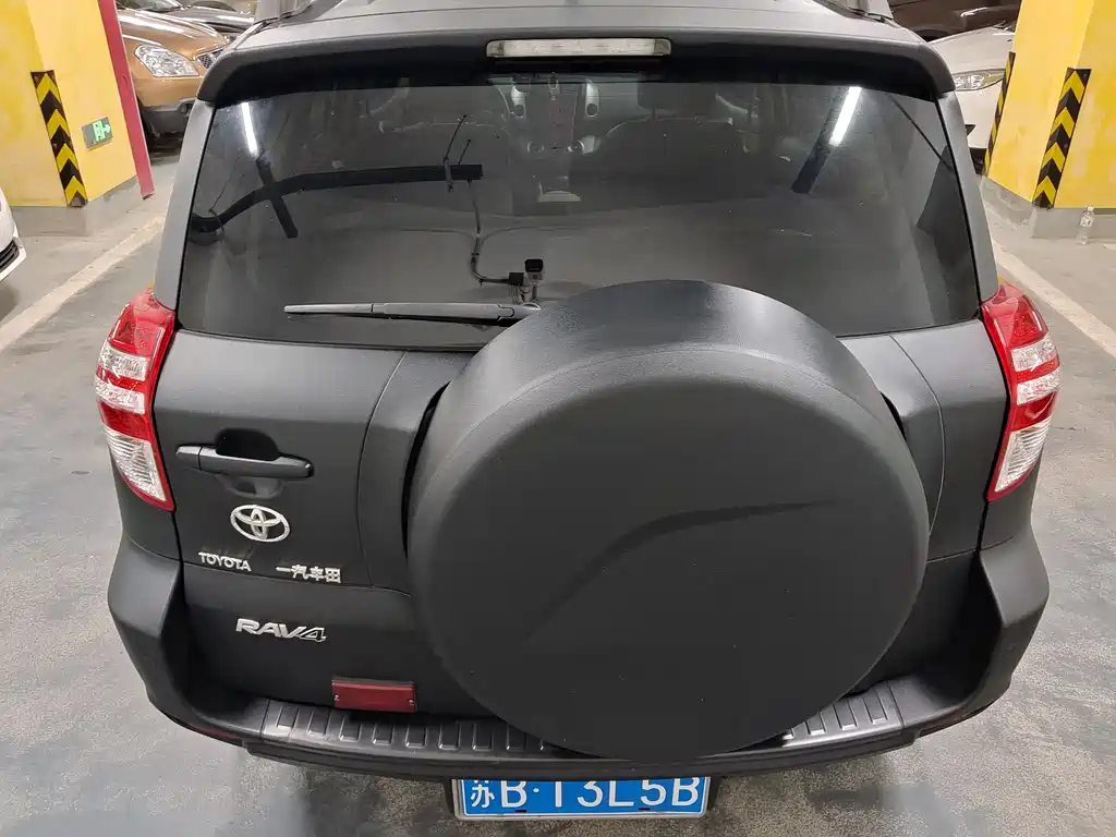 Toyota RAV4 2011