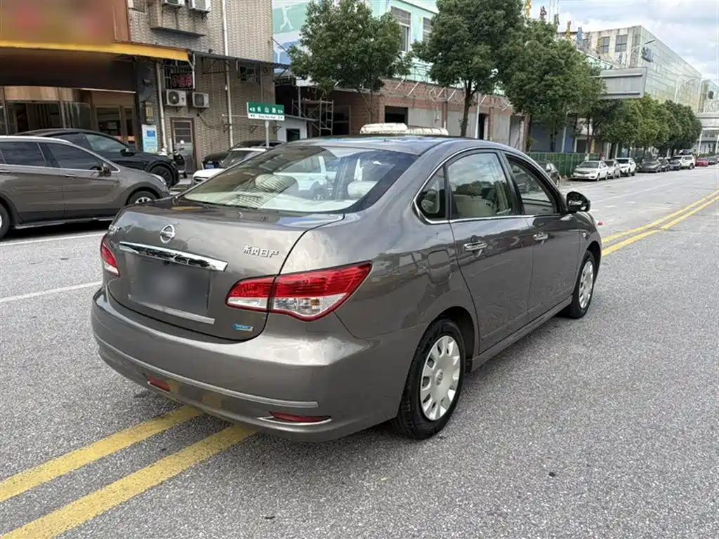 Nissan Sylphy 2016 — фото 25