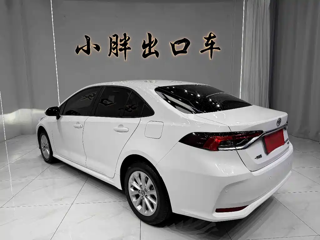 Toyota Corolla 2021 — фото 2