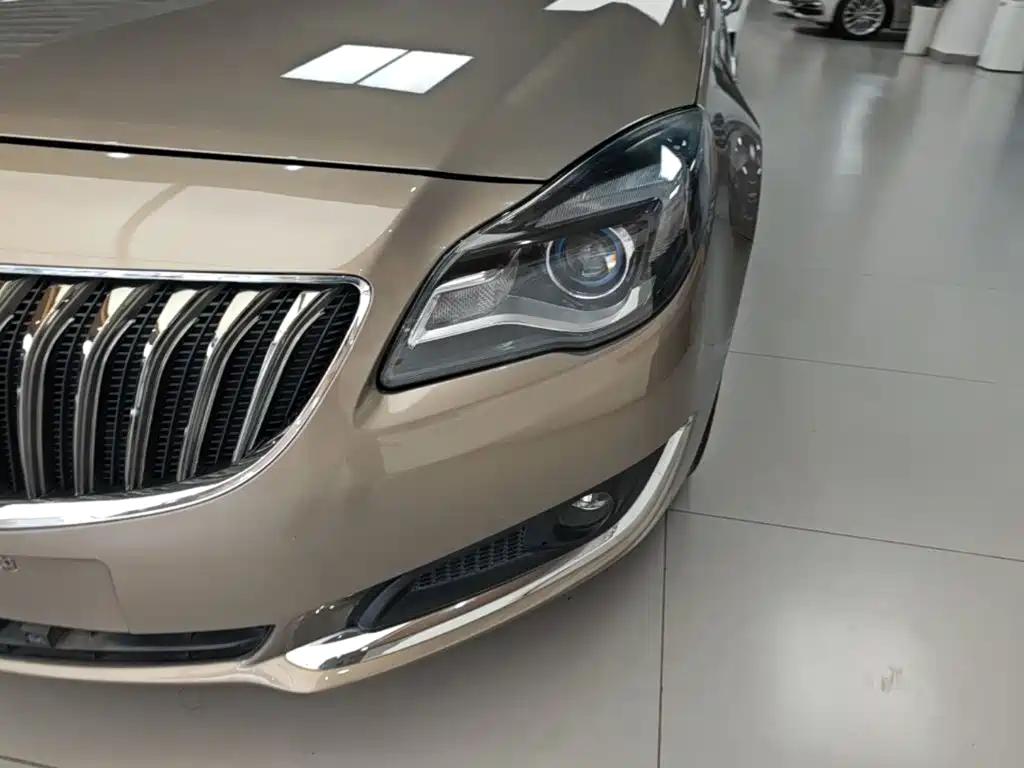 Buick Regal 2014 — фото 24