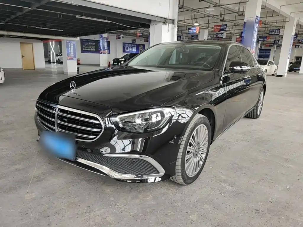 Mercedes-Benz E-Class 2022