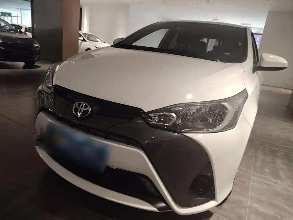 Toyota Yaris L 2023