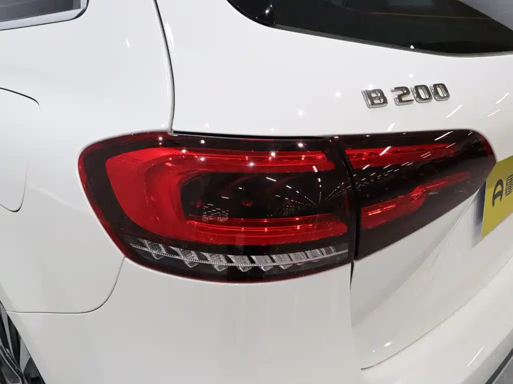 Mercedes-Benz B-Class 2021 — фото 17