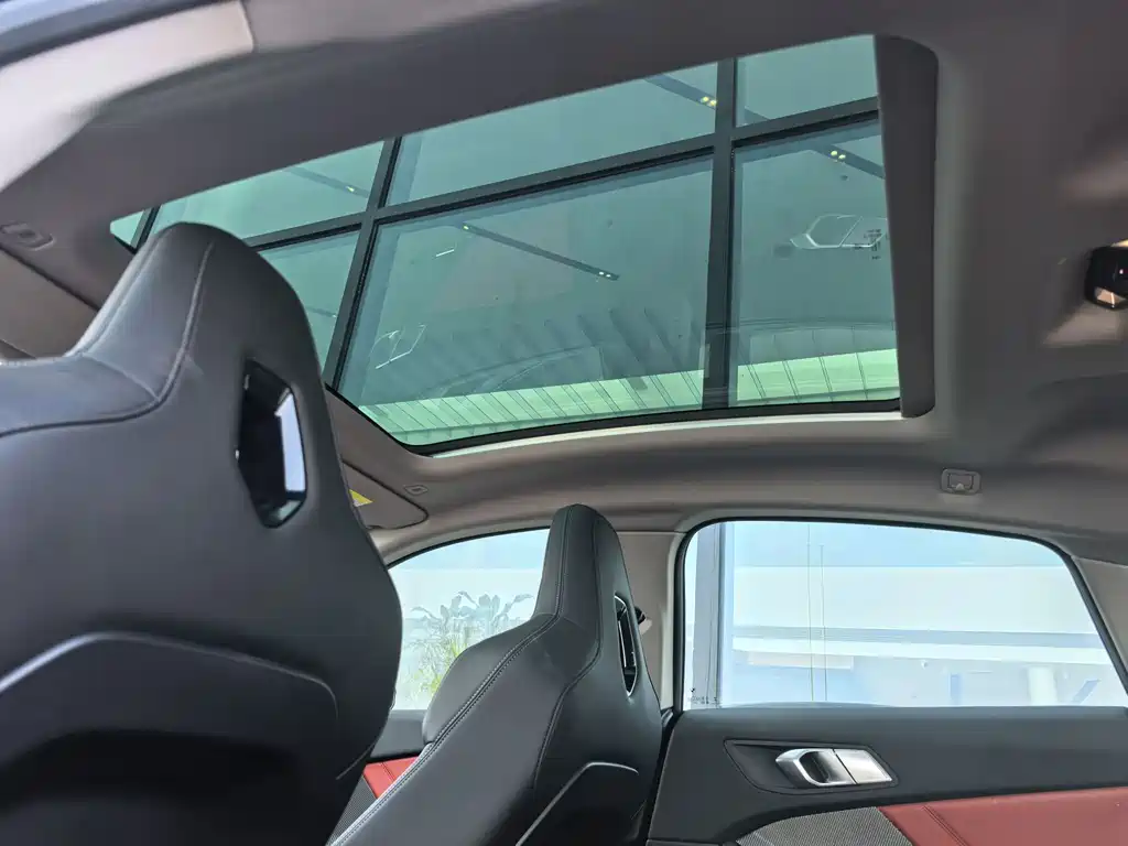 BMW 2 Series 2025 — фото 14