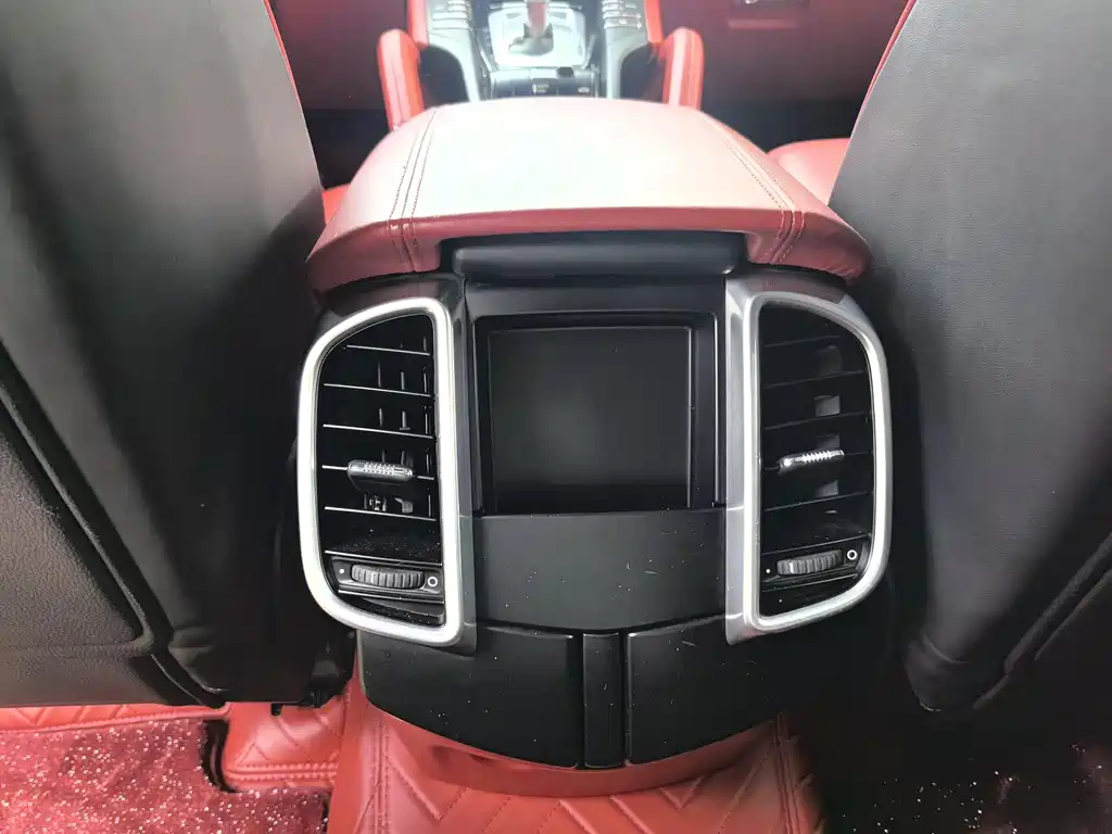 Porsche Cayenne Hybrid 2016 — фото 10